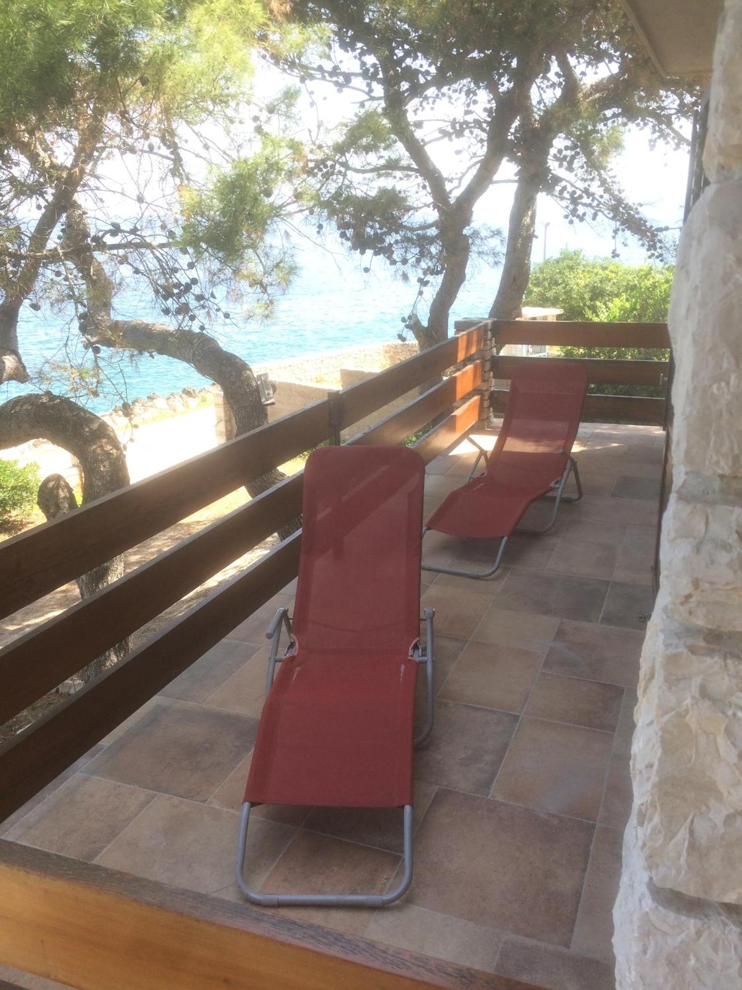 Apartments By The Sea Stomorska, Solta - 5190 Экстерьер фото